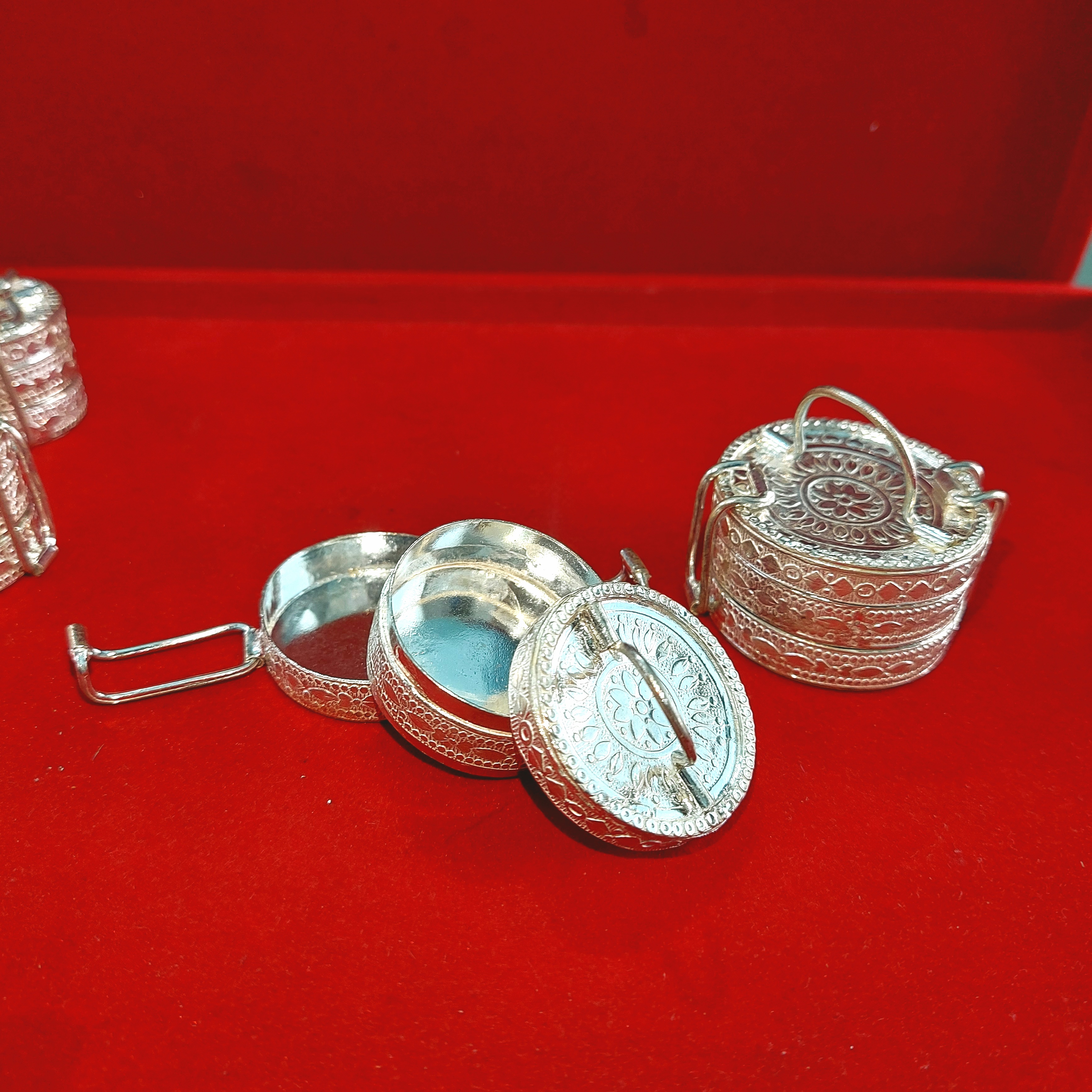 Laddu Gopal Tippad - 1